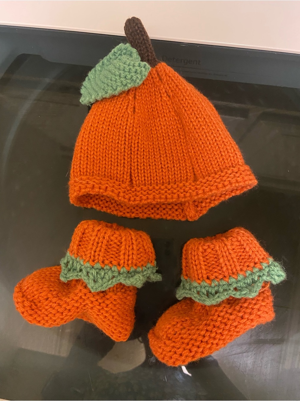 Little Me Hand Knit Pumpkin Hat Bootie Set Size 0-6 months Orange Halloween - Picture 6 of 6